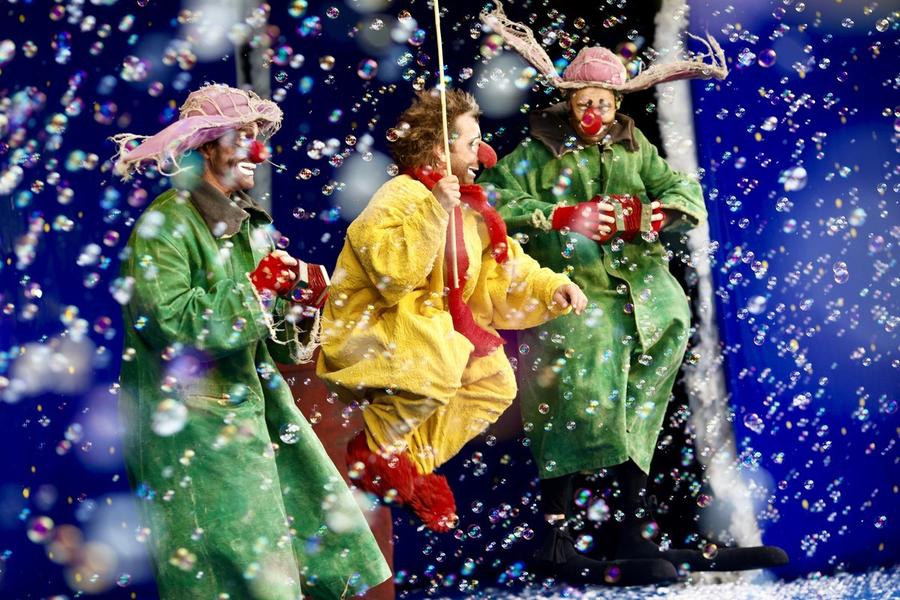 Slava’s Snowshow