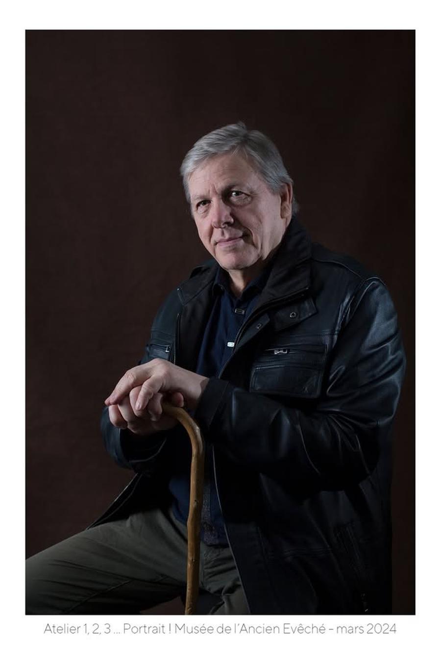 No photo description available.