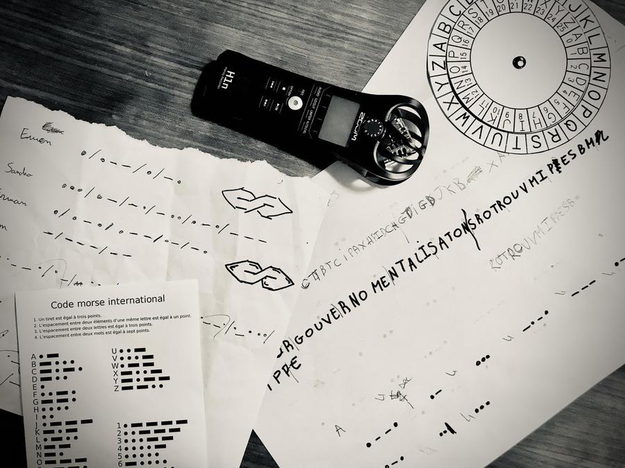 Atelier de création sonore  pour les enfants - Codage et transmission : dans les pas des résistants